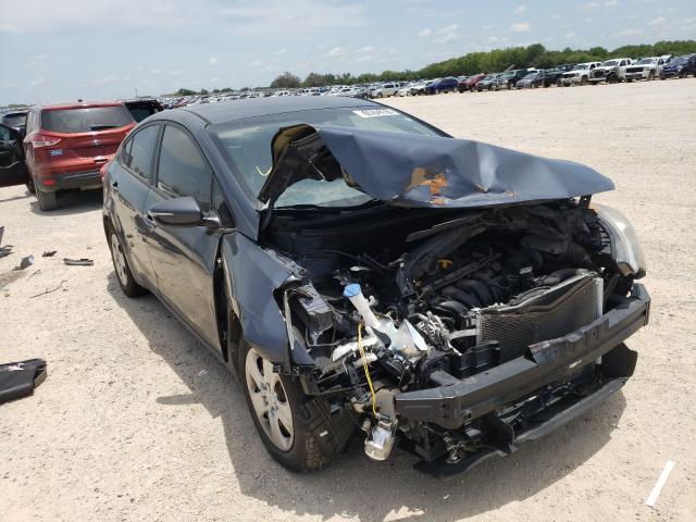 Kia Forte lx (2015)