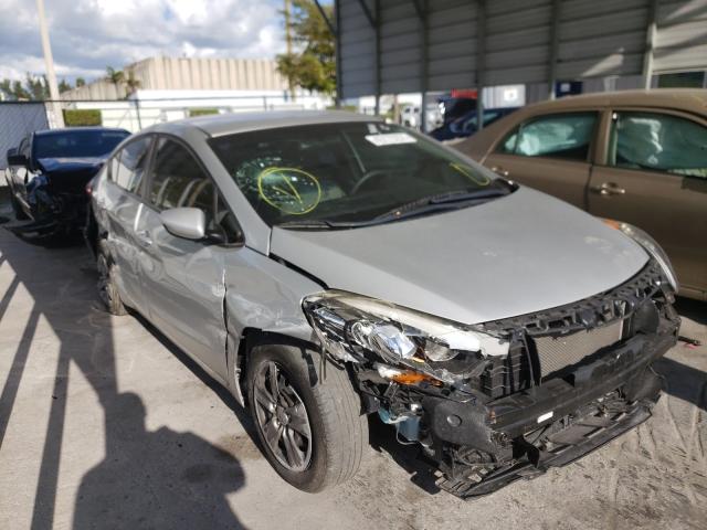 Kia Forte lx (2016)