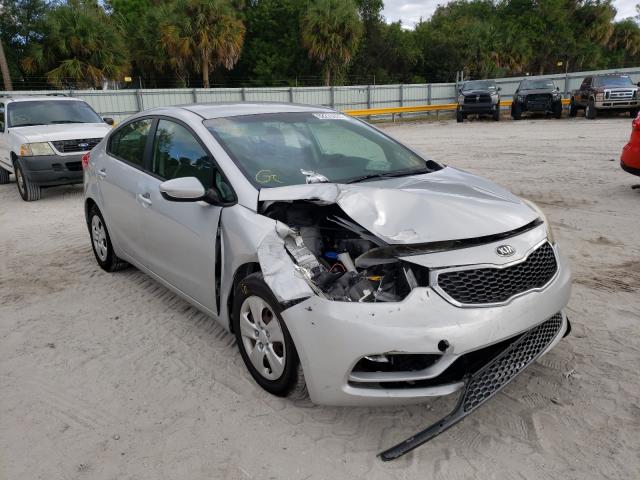 Kia Forte lx (2015)