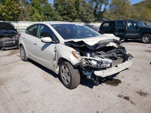 Kia Forte lx (2015)