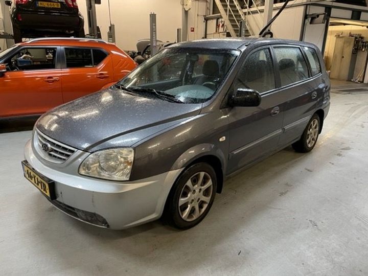 Kia Carens (2006)