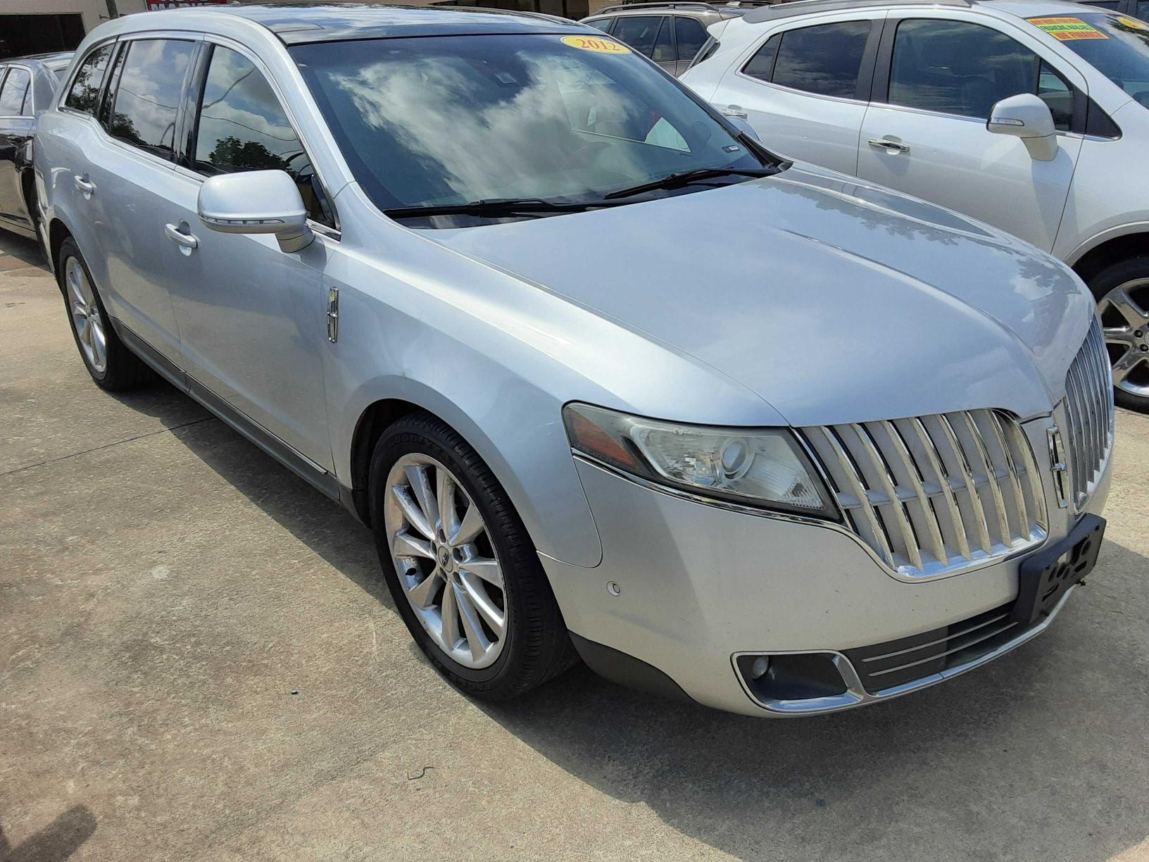 Lincoln Mkt (2012)