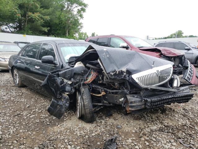 Lincoln Town car e (2011)