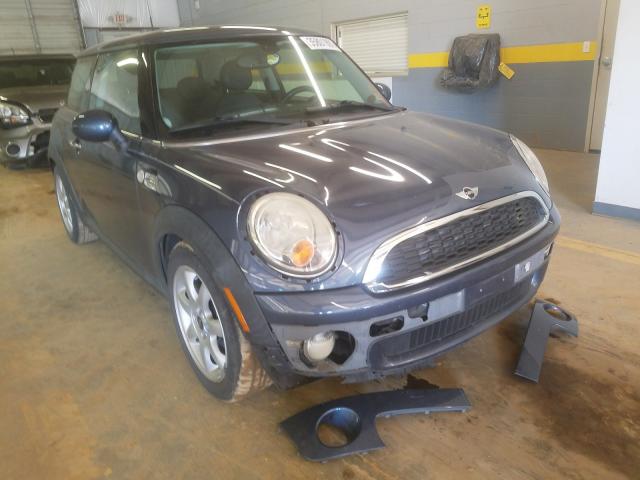 Mini Cooper (2010)