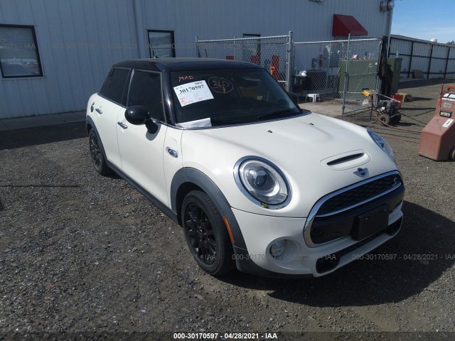 Mini Cooper hardtop 4 door (2016)