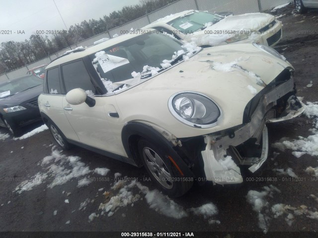 Mini Cooper hardtop 4 door (2016)