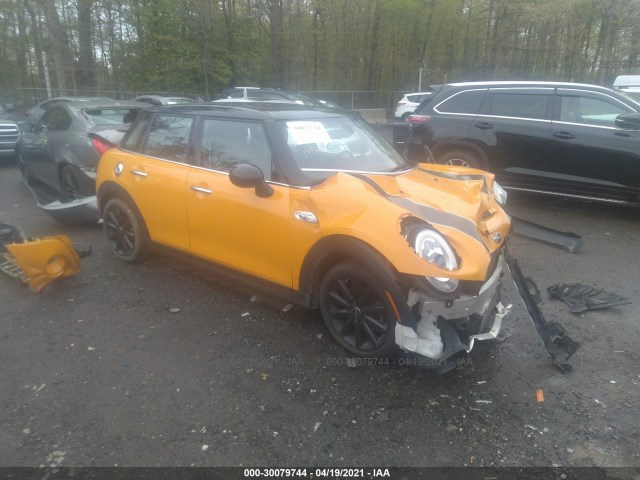 Mini Cooper hardtop 4 door (2015)