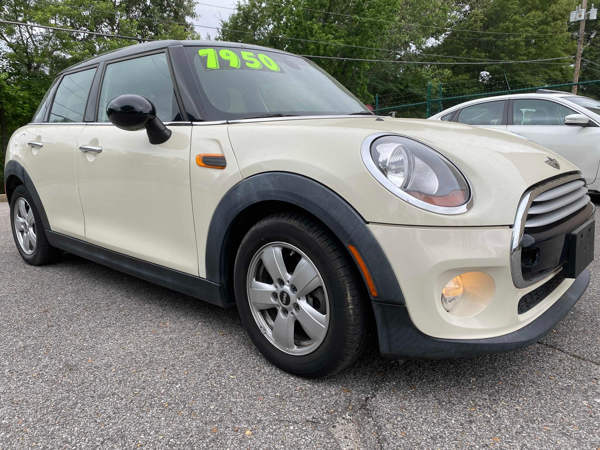 Mini Cooper (2015)