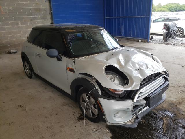 Mini Cooper (2015)