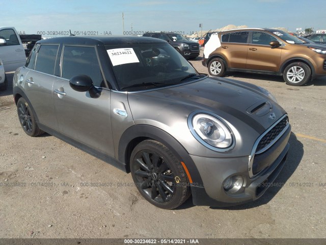 Mini Cooper hardtop 4 door (2016)