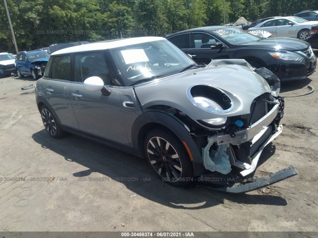 Mini Cooper hardtop 4 door (2015)