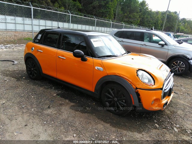 Mini Cooper hardtop 4 door (2015)