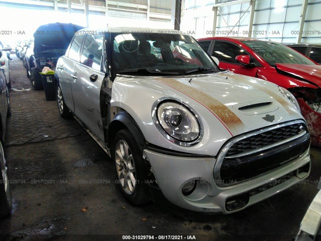 Mini Cooper hardtop 4 door (2016)
