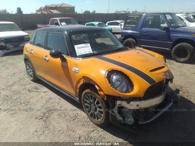 Mini Cooper hardtop 4 door (2015)