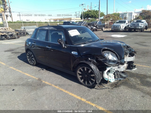 Mini Cooper hardtop 4 door (2015)