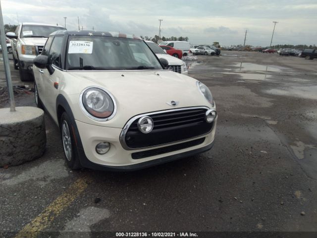 Mini Cooper hardtop 4 door (2016)