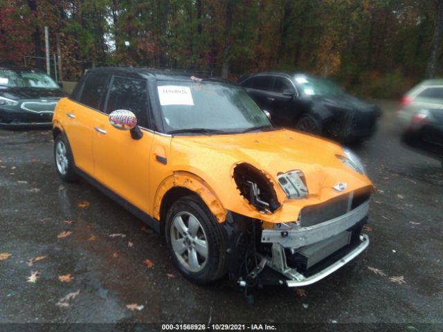 Mini Cooper hardtop 4 door (2015)