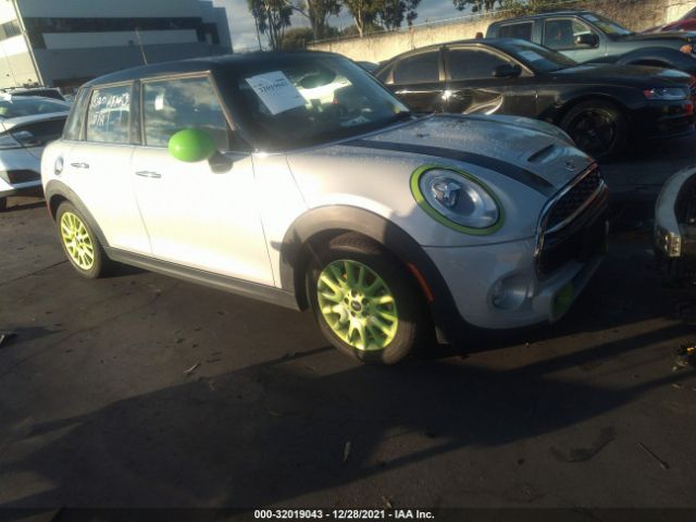 Mini Cooper hardtop 4 door (2016)