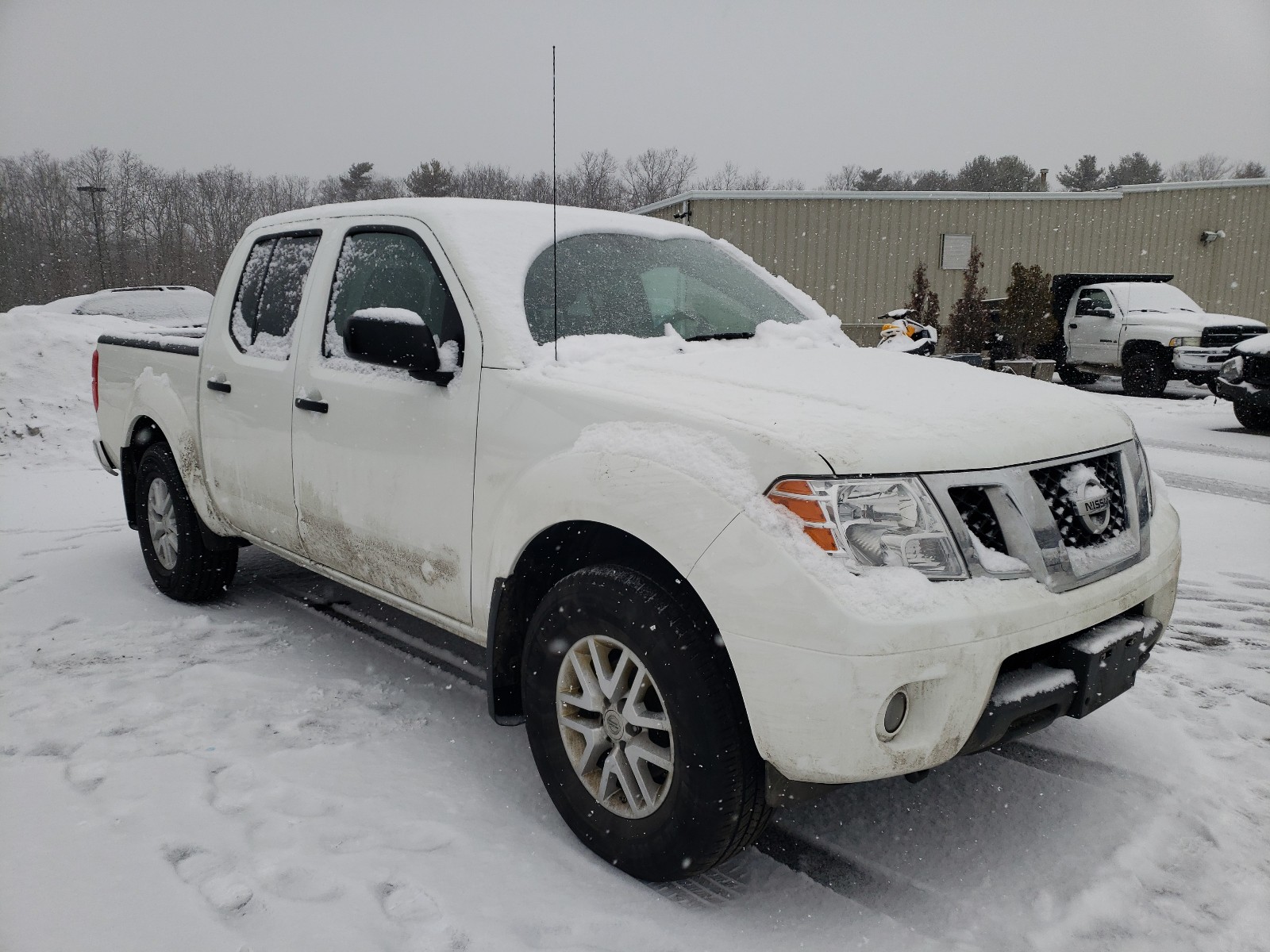 Nissan Frontier s (2019)