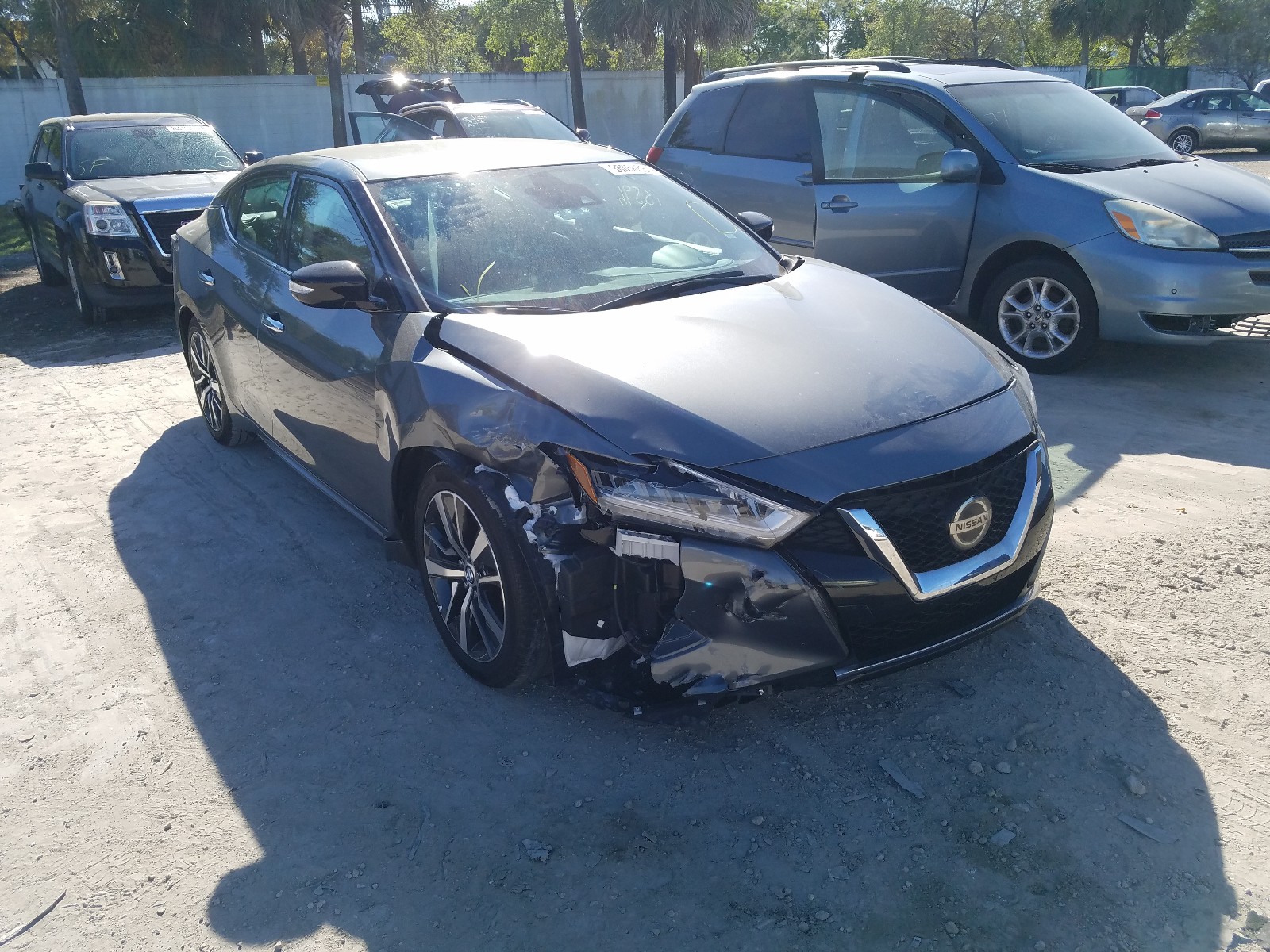 Nissan Maxima sv (2020)