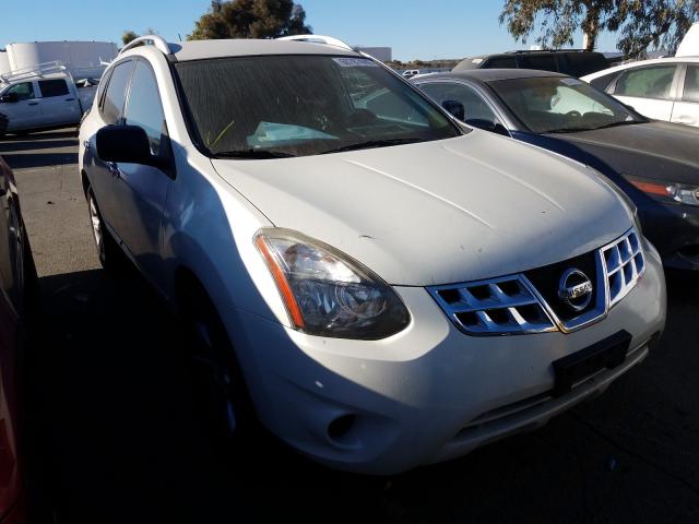 Nissan Rogue sele (2015)