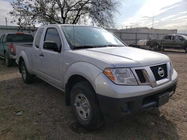Nissan Frontier s (2017)