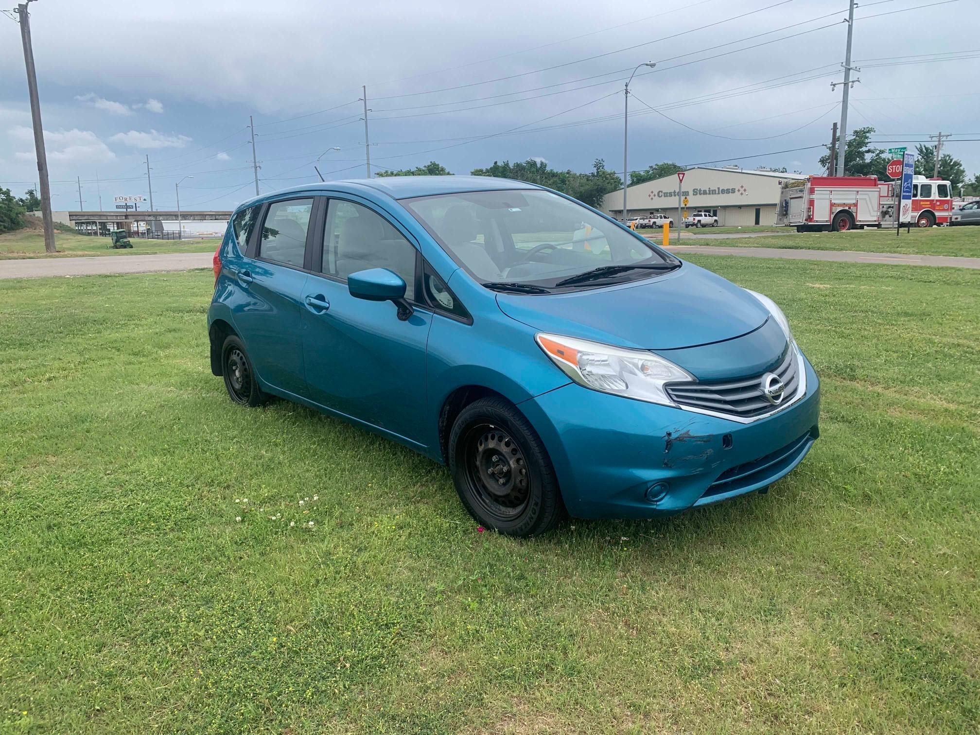 Nissan Versa note (2015)