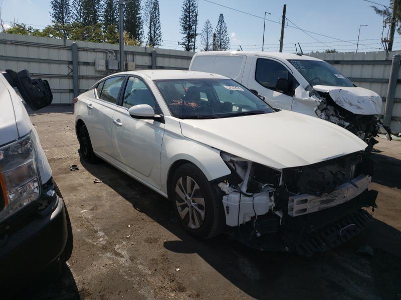 Nissan Altima s (2020)