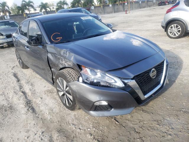 Nissan Altima sv (2021)