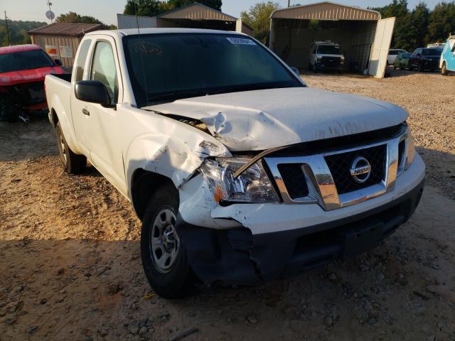 Nissan Frontier s (2015)