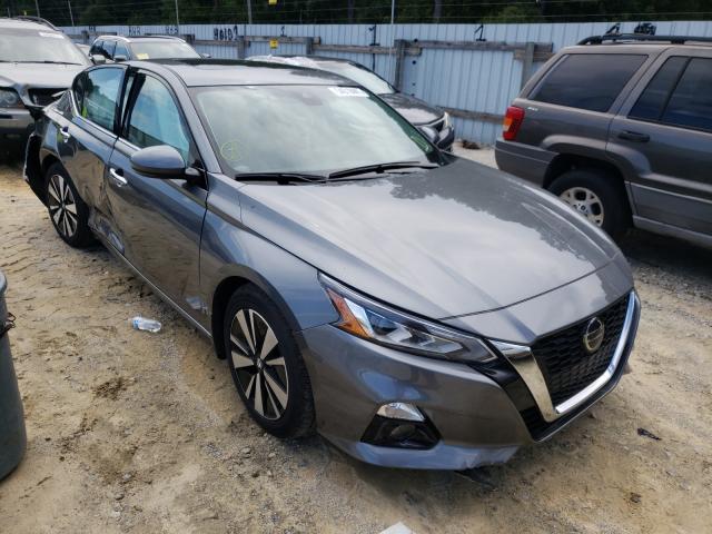 Nissan Altima sv (2020)