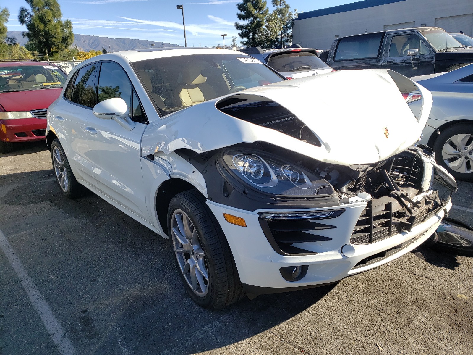 Porsche Macan (2015)