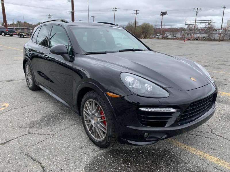 Porsche Cayenne gt (2013)