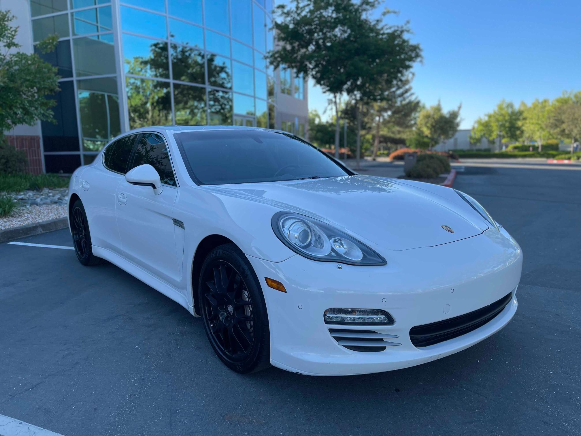 Porsche Panamera s (2010)