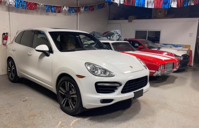 Porsche Cayenne tu (2014)
