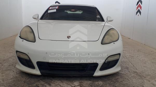 Porsche Panamera gts (2011)