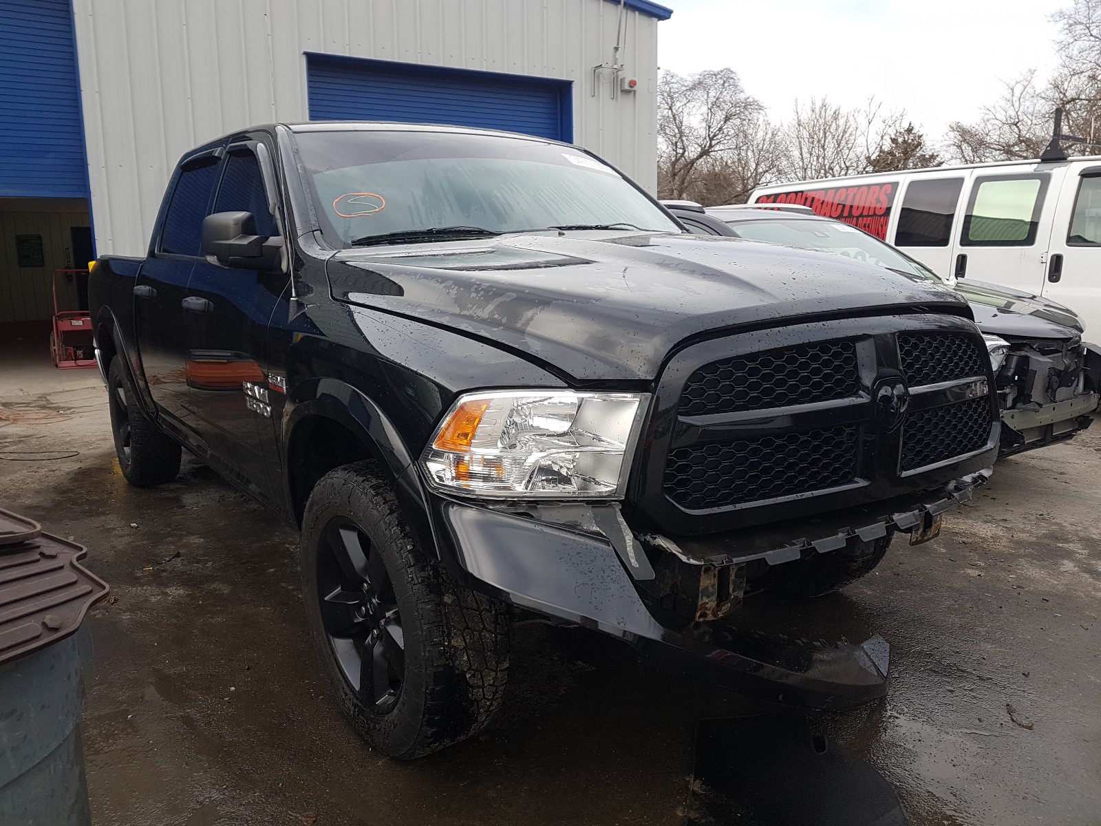 Ram 1500 slt (2015)