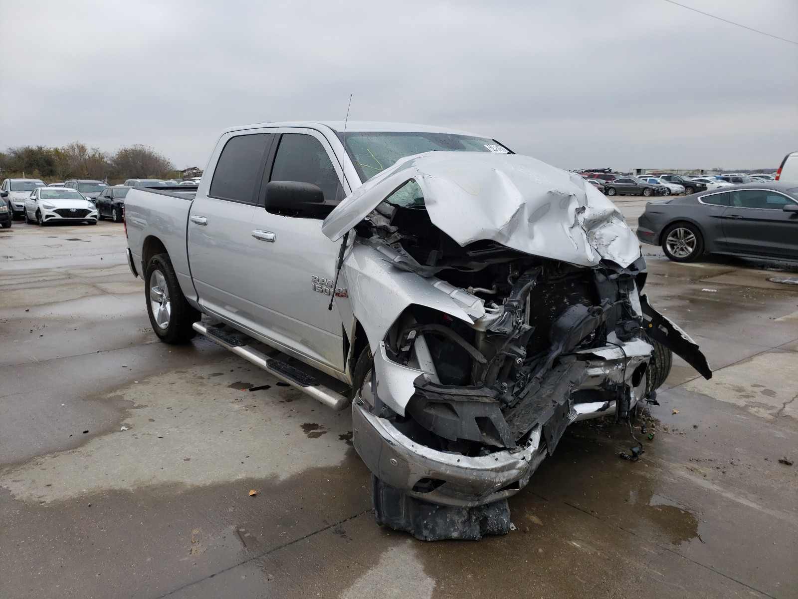 Ram 1500 slt (2016)