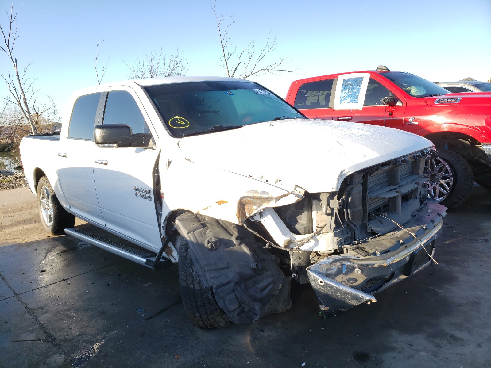 Ram 1500 slt (2017)