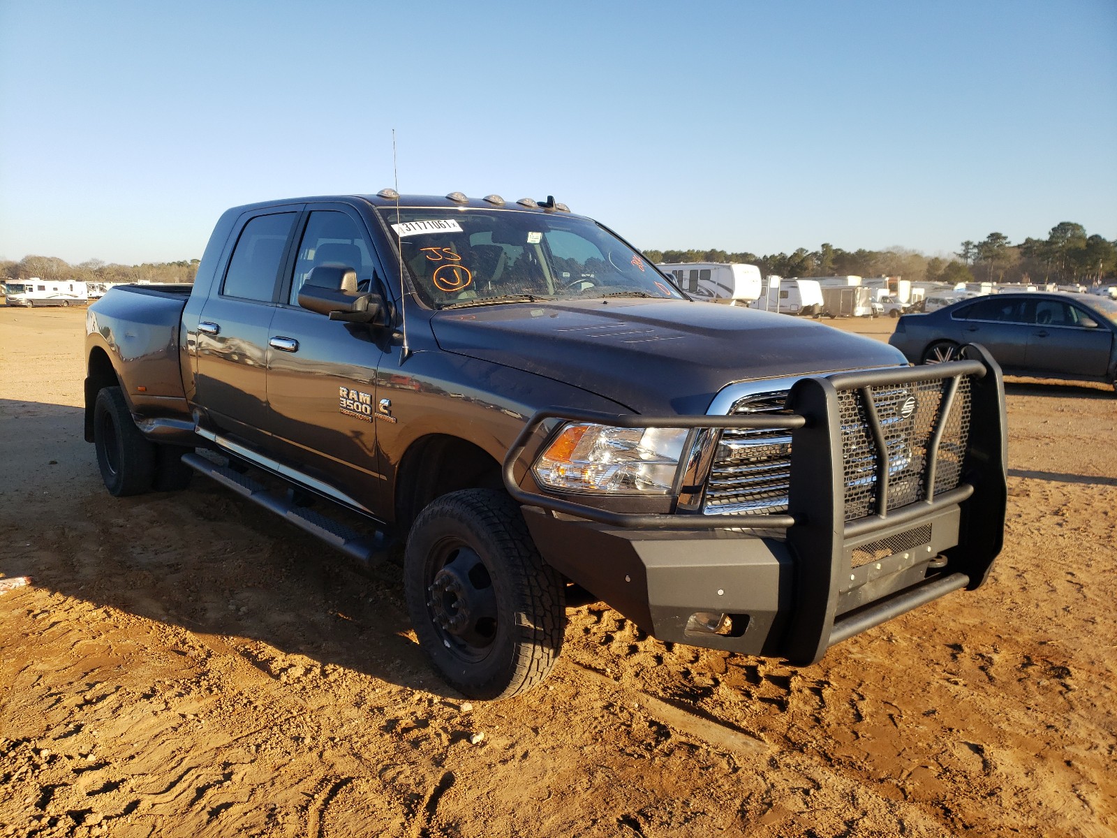Ram 3500 slt (2017)