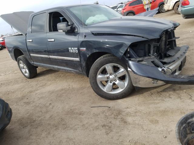 Ram 1500 slt (2017)