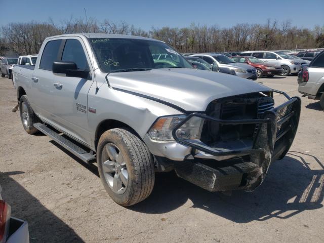 Ram 1500 slt (2017)