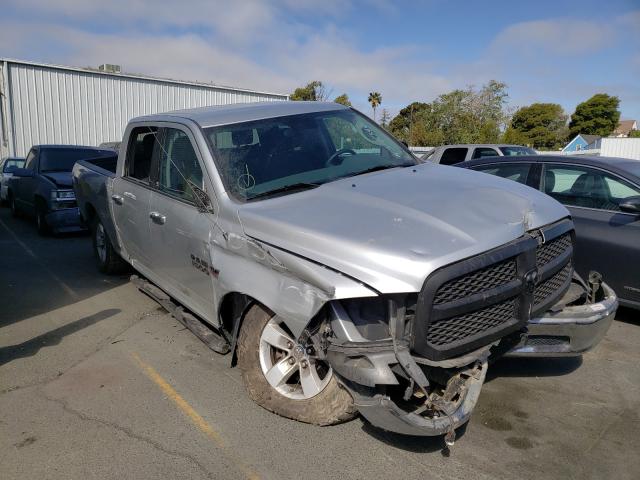 Ram 1500 slt (2017)