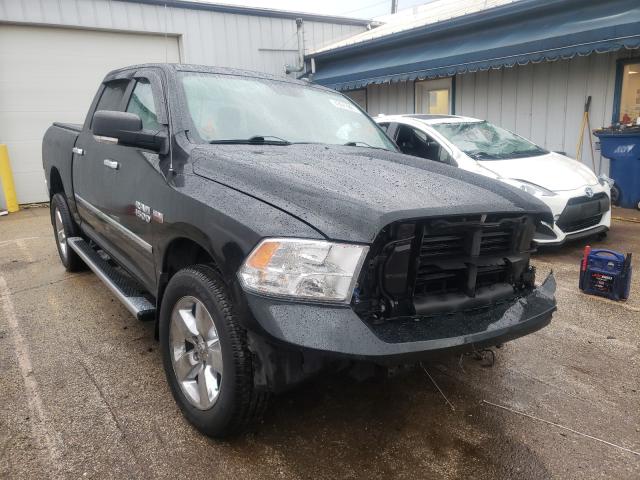Ram 1500 slt (2017)