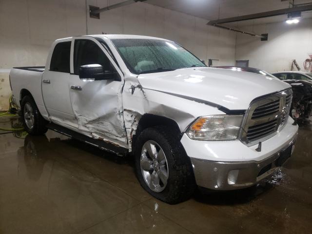 Ram 1500 slt (2017)