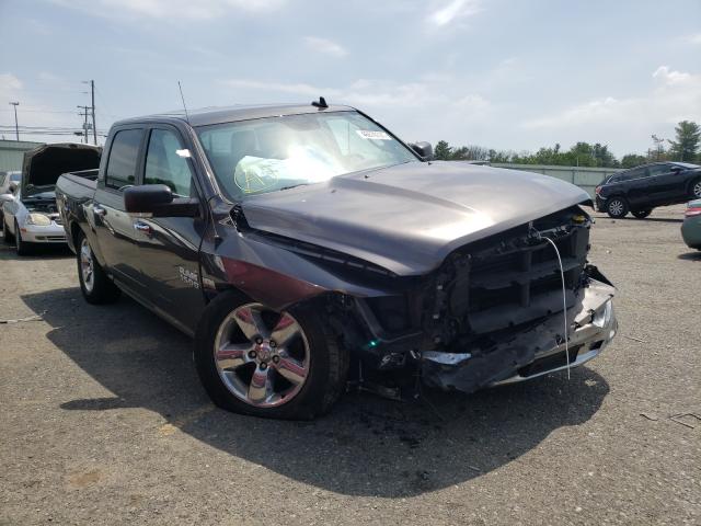 Ram 1500 slt (2015)