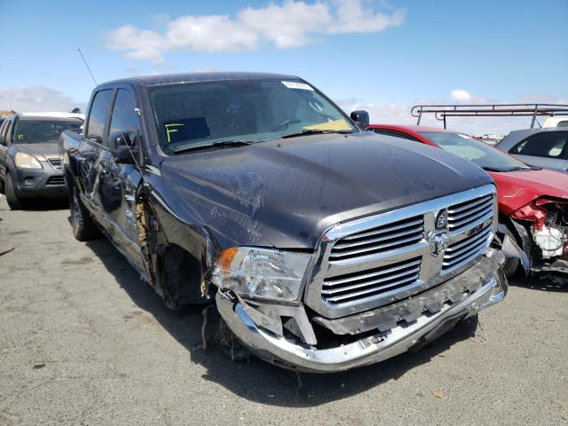 Ram 1500 slt (2017)