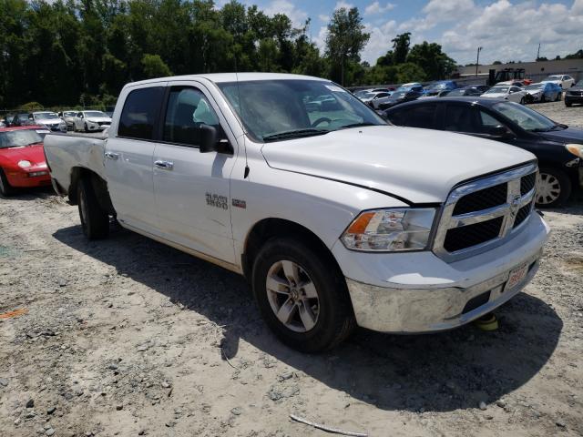 Ram 1500 slt (2017)