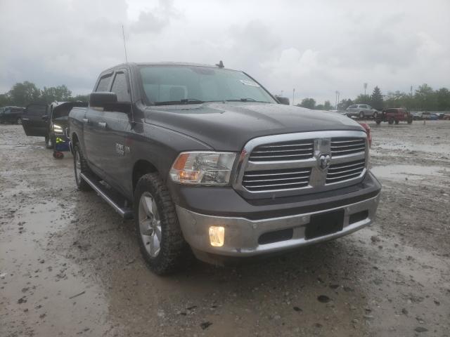 Ram 1500 slt (2017)