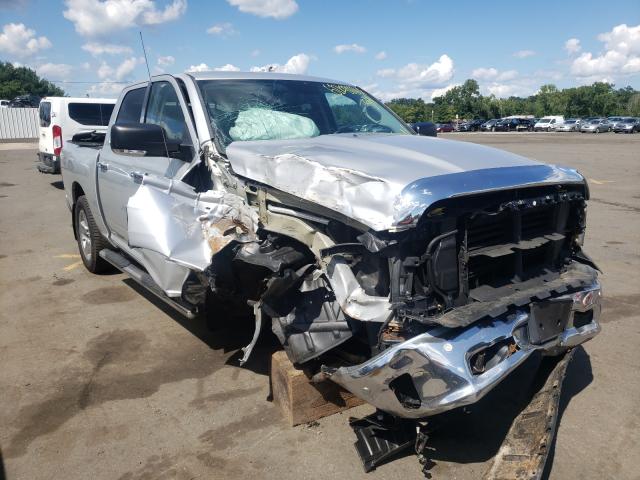 Ram 1500 slt (2015)